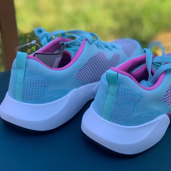 Avia Segmented Bottom Women’s Lightweight Sneakers - Picture 4 of 16